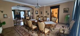 Historic Manor Estate with a 9-Hectare Private Historic Park