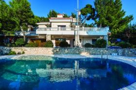 Unique luxurious panoramic - lakeview villa located in the prestigious Hippocrates Politia