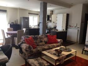 Luxurious 82 m2 top floor fully-furnished apartment in Thessaloniki, city centre, renovated in 2013