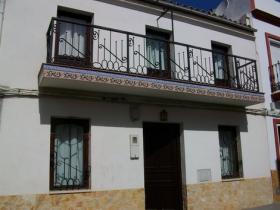 Village house with swimming pool - 300 m2