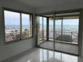 For sale exceptional panoramic sea view apartment 4 rooms 100 m2 - French Riviera