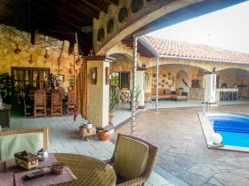 Casa Romi - Luxe Property in Paraguay
