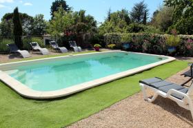 For sale magnificent house in immaculate condition with swimming pool