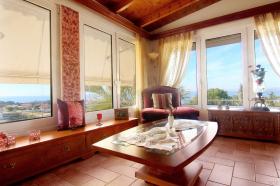 Luxury Villa with see view and pool