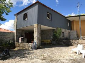 Quinta da Costeira typical farm for sale