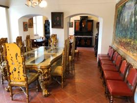 Manor House Hnojice near Olomouc