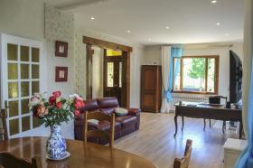 Beautiful villa with stunning Pyrenees mountain views