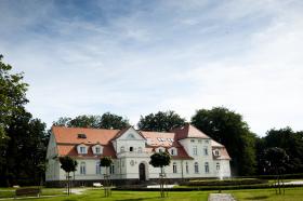 Palace von Grelle - luxury modern castle complex fully renovated for sale 