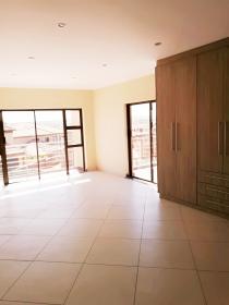 Luxury 5 bedrooms house in Blue Valley Golf Estate, Midrand, South Africa
