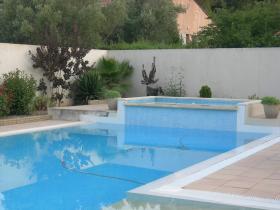 Beautiful villa with pool of 160 m2 and 7 rooms