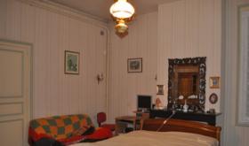Magnificent mansion with numerous outbuildings 500 m2