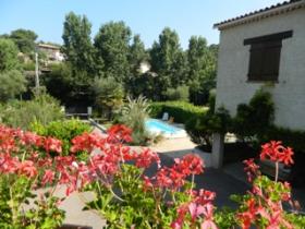 Beautiful villa in residential area of Antibes