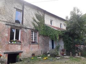 Rural property 80 km from Paris on a plot of 4.7 ha