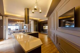 Luxury apartment overlooking the sea in the center of Batumi