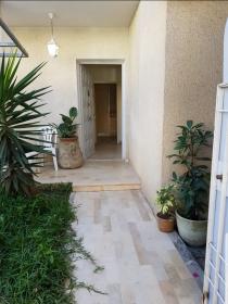 Beautiful Tunisian duplex house with big garden in La Marsa