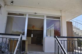 Sale apartment to renovate 35 km from the center of Athens and 2.5 km from the beach