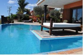 Villa El Galeon - bright and furnished mansion