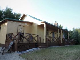 Private residence with exceptional Aboriginal site and workshop-boutique