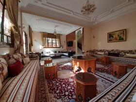 Small functional villa and close to all amenities