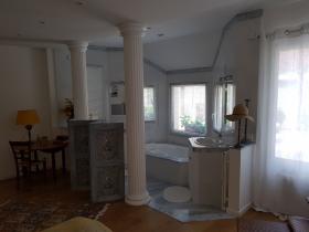 Villa on large plot located in Golf d'Etiolles Club