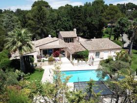 An exceptional equestrian property on the French Riviera