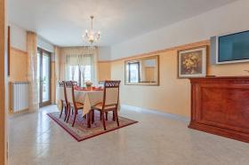 Luxury apartment for sale in the tourist center of the Adriatic Sea
